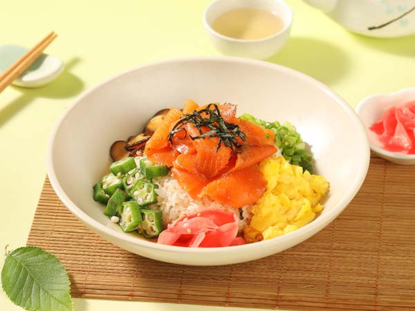 福岡煙熏三文魚(yú)茶泡飯